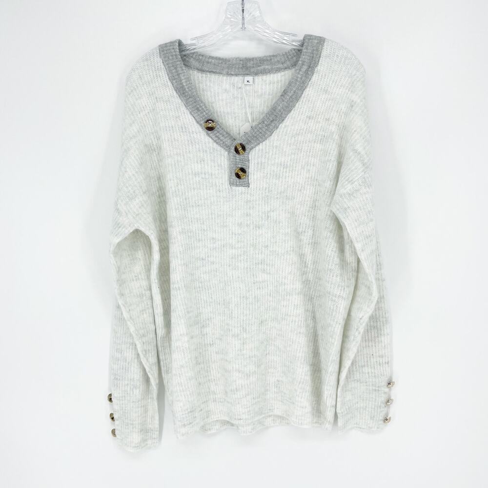 Boutique Light Gray Henley Sweater Size XL